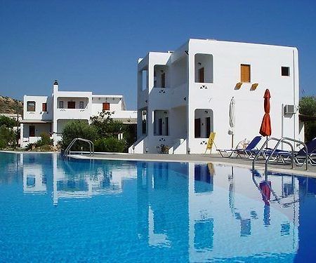 Hotel Angela Скирос Экстерьер фото